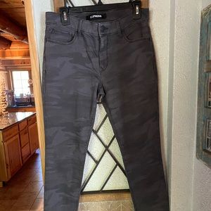 Express camo leggings